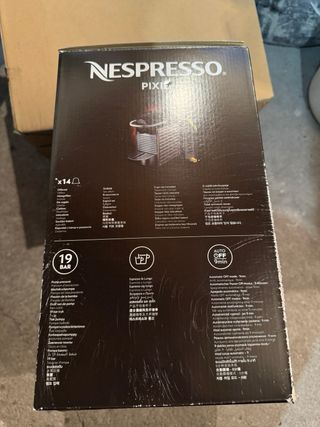 Cafetera Nespresso Pixie