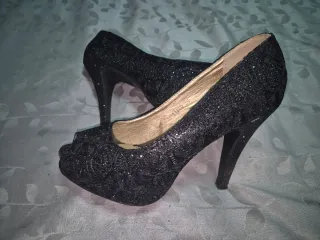 Zapatos de fiesta con plataforma en brillo negros