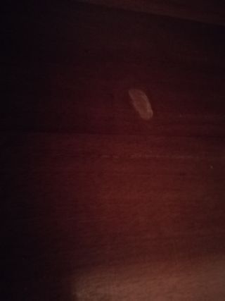 Scaffalatura in legno marrone