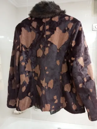 Chaquetón marrón combinado Marrón