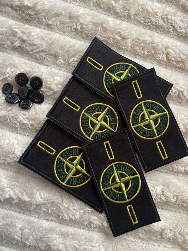 5 Patch Stone Island + Bottoni Neri