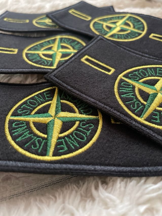 5 Patch Stone Island + Bottoni Neri