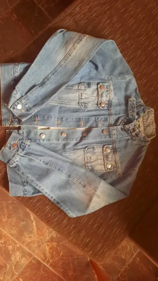 Cazadora vaquera talla M poco uso