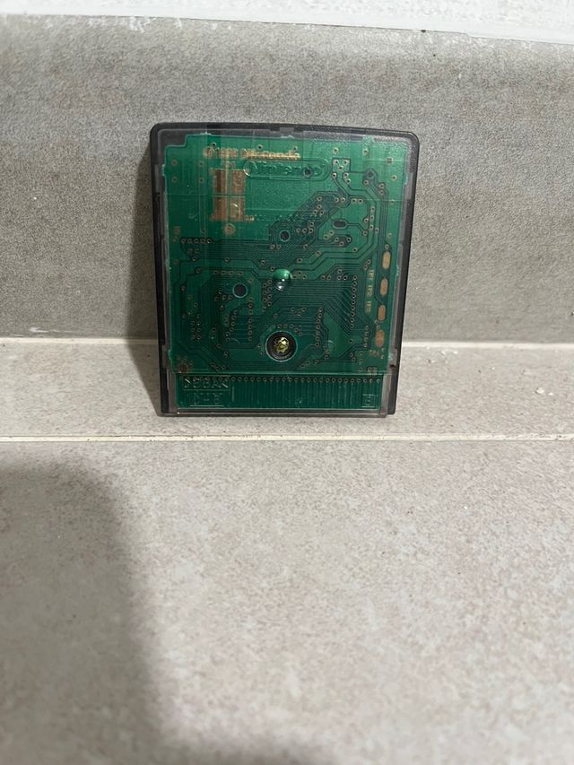 Cartuccia del gioco Resident Evil Gaiden per Nintendo Game Boy Color con custodia protettiva in omaggio