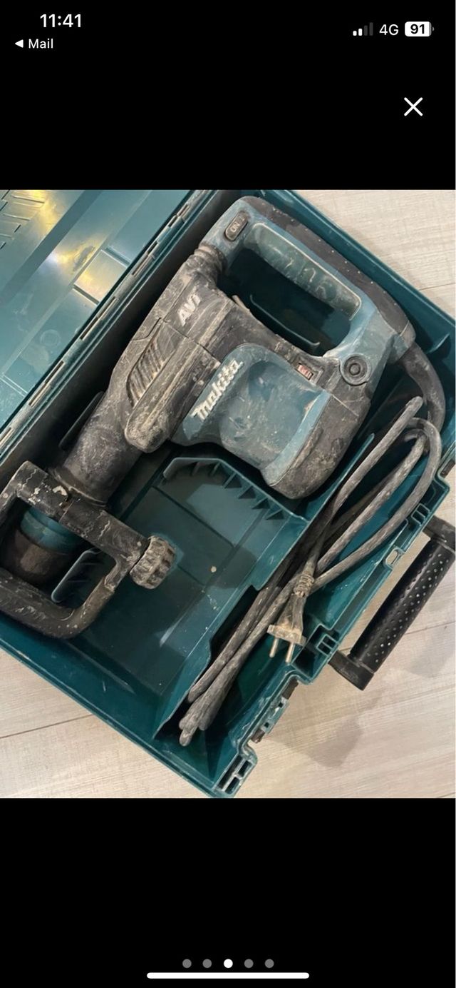 Martillo demoledor Makita