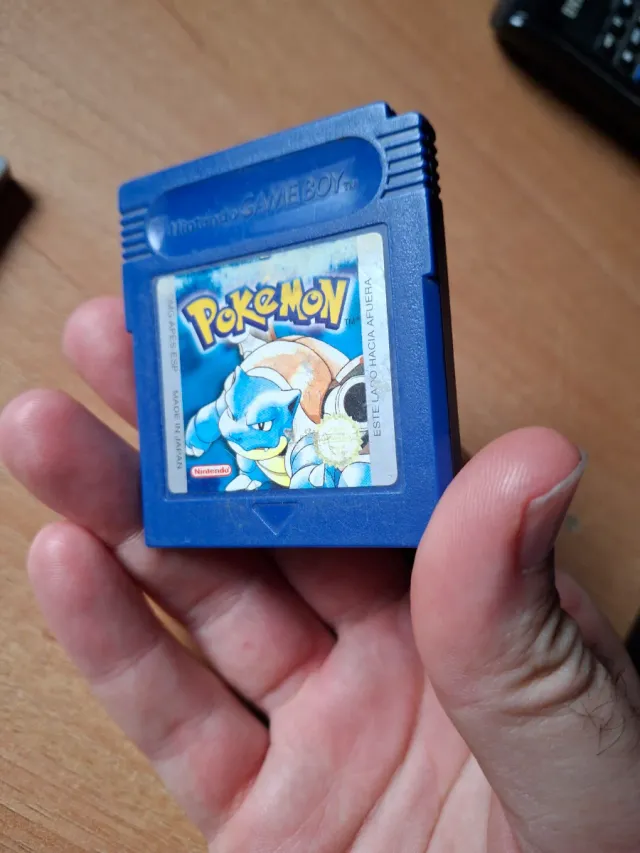 Juegos Game Boy Pokémon y Street Fighter II