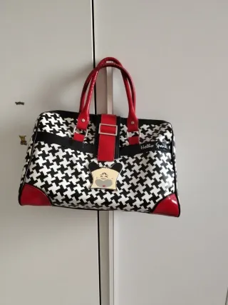 Borsa bauletto Hello Spank ecopelle lucida