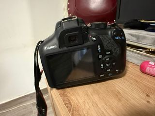 Canon EOS 1300D