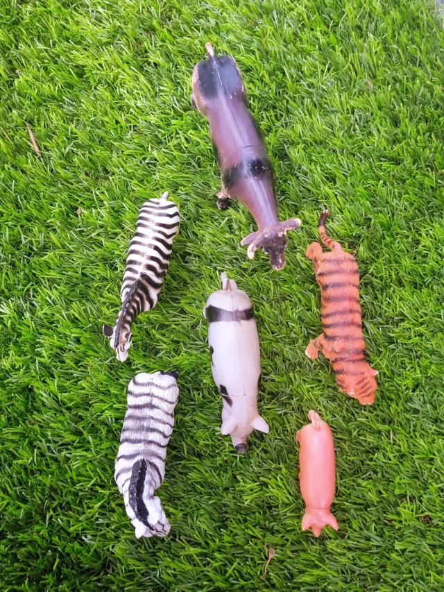 Lote animales de plástico para jugar