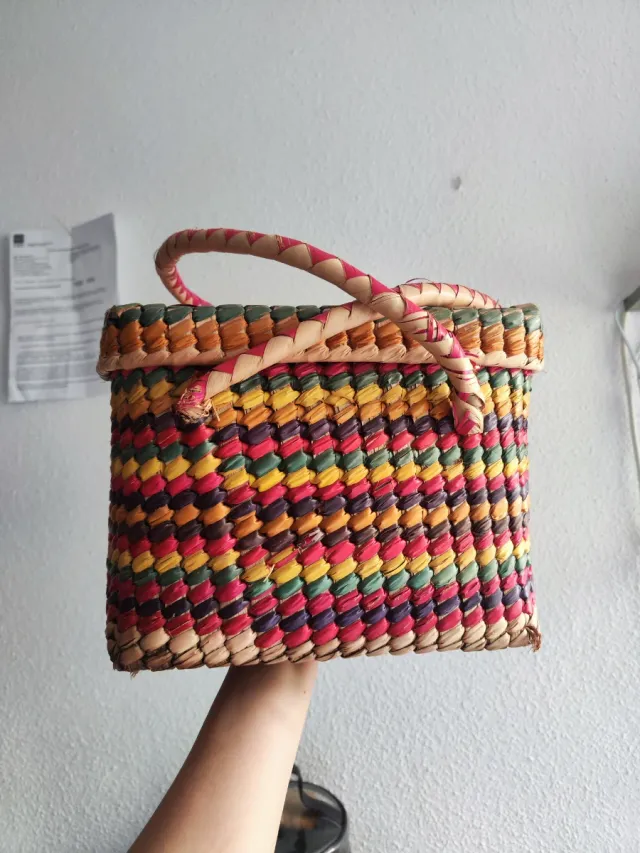 Cesta Mimbre Tejida Multicolor
