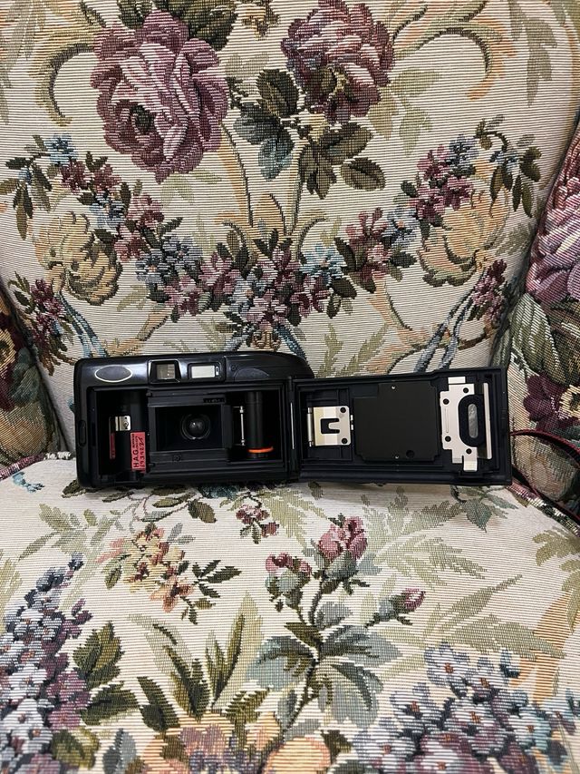 Canon Sure Shot Supreme - fotocamera 35mm compatta