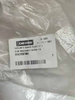 Portamatrículas Derbi Atlantis