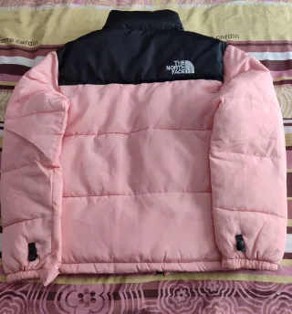 Chaqueta The North Face acolchada rosa talla M (G)