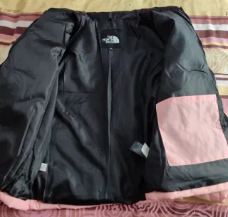 Chaqueta The North Face acolchada rosa talla M (G)