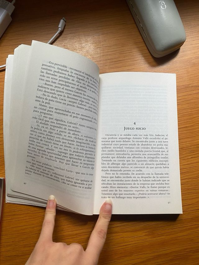 Donde surgen las sombras (Gran Angular) (Spanis...