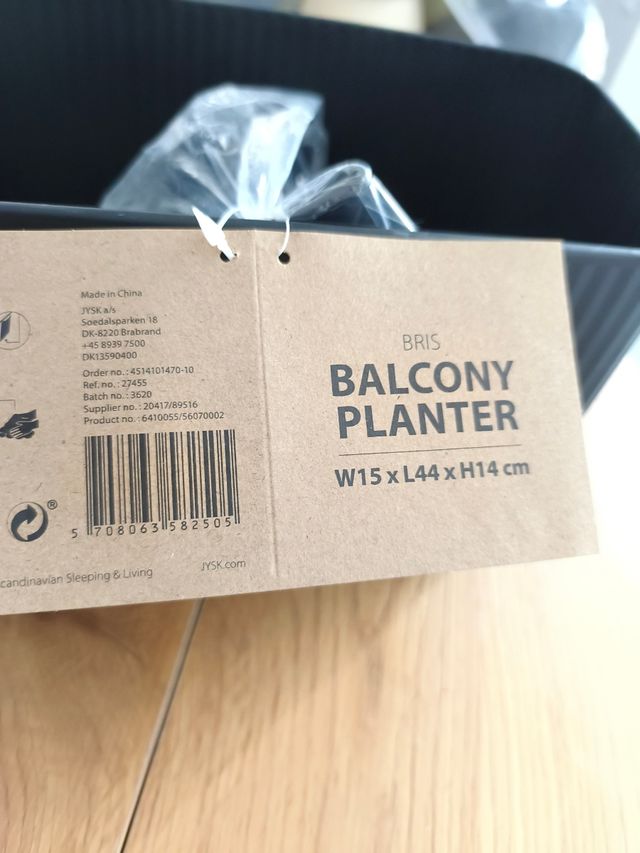 Macetero rectangular negro