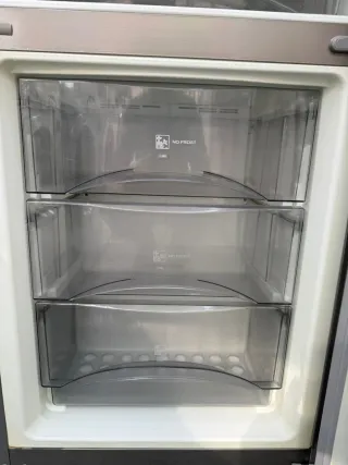 Nevera plateada fagor nofrost