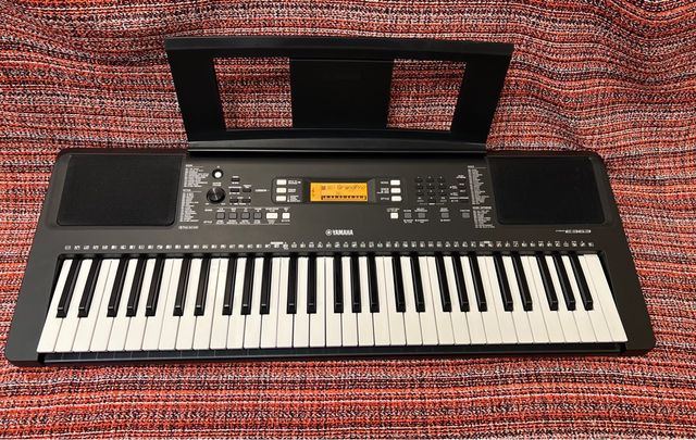 Teclado Yamaha PSR-E363