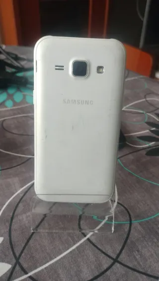 Samsung Galaxy J1 Blanco