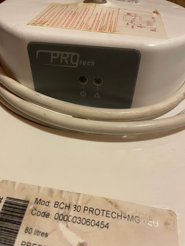 Calentador PROtech BCH 30 80L