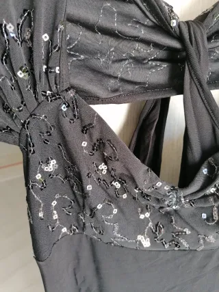 Abito elegante nero con paillettes