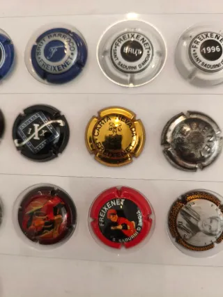 Colección chapas cava Freixenet