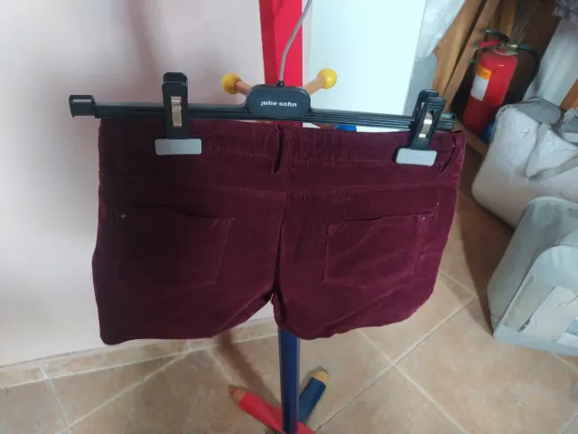 Bermuda pana niña morado