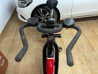 Bicicleta Estática Tentable Negra y Roja