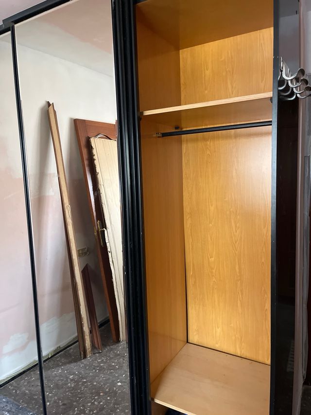 Armario puertas correderas espejo