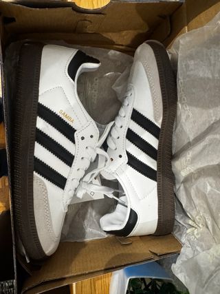 Adidas Samba Blancas y Negras