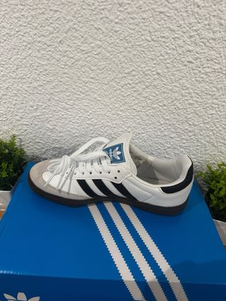 Adidas Samba Blancas y Negras