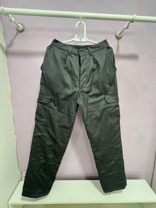 Pantalón Cargo Gris Polar talla 40
