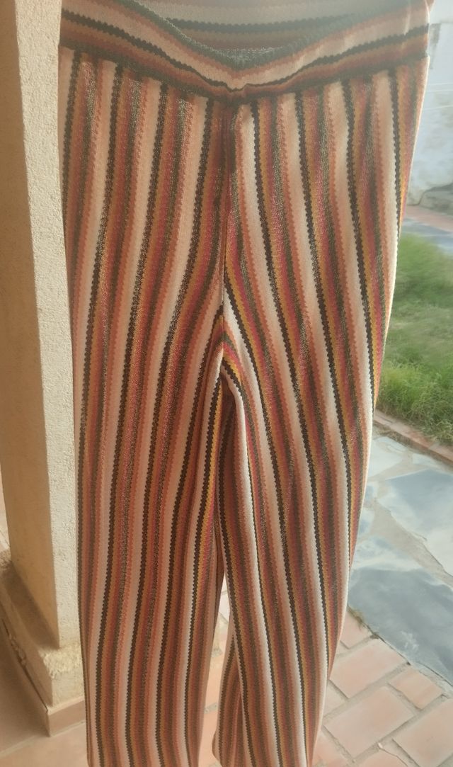 Pantalón de chica con rayas