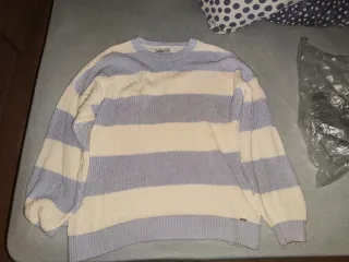 Jersey Hollister rayas azul y beige