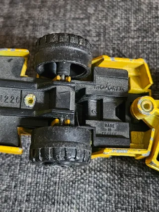 Modellini auto d'epoca e stradali