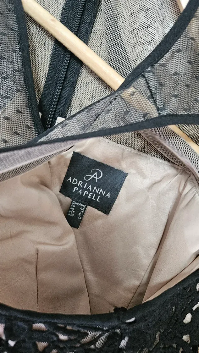 Vestido Adrianna Papell Negro Encaje