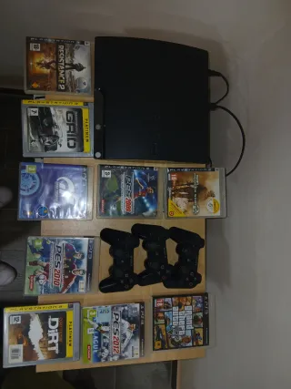 Consola PlayStation 3 Negra + Juegos y Mandos