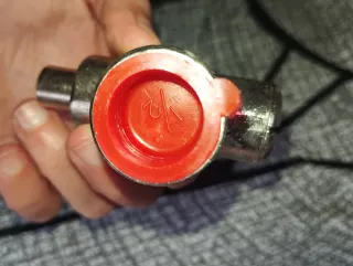 Válvula pulsadora de latón