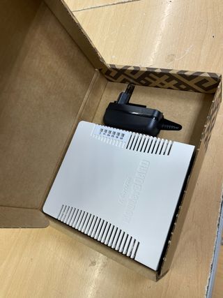 Mikrotik RB260Gs Router