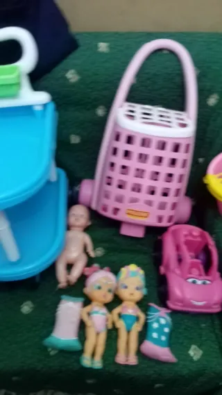 Lote Juguetes Niña: Coche, Muñecas y Carrito
