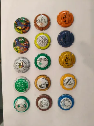 Lotes chapas cava FM y Castellers Vilafranca