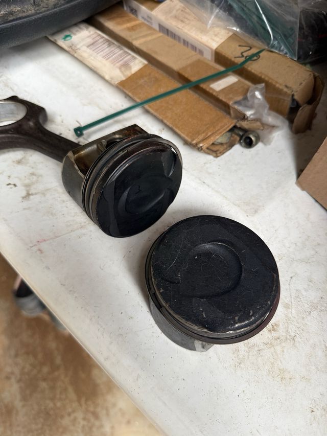 Bielas y pistones motor Mini N14