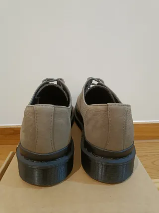 Zapatos Dr. Martens 1461 Grises