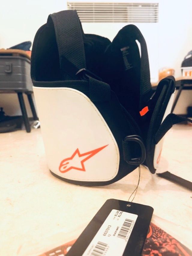 Costillar Karting Alpinestars XL nuevo sin uso