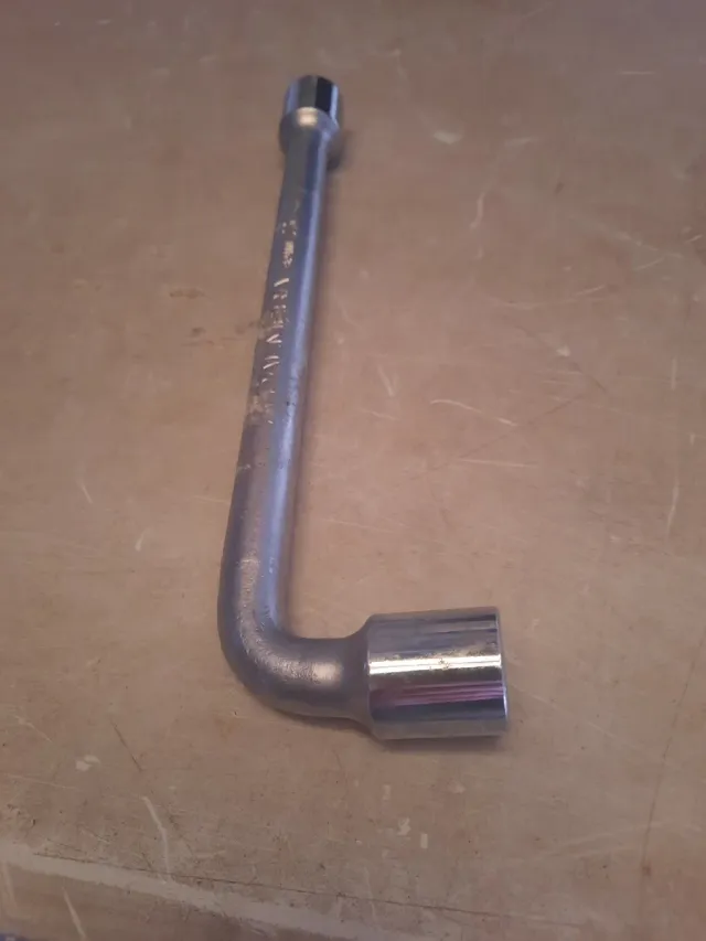 Llave codo 23 Palmera