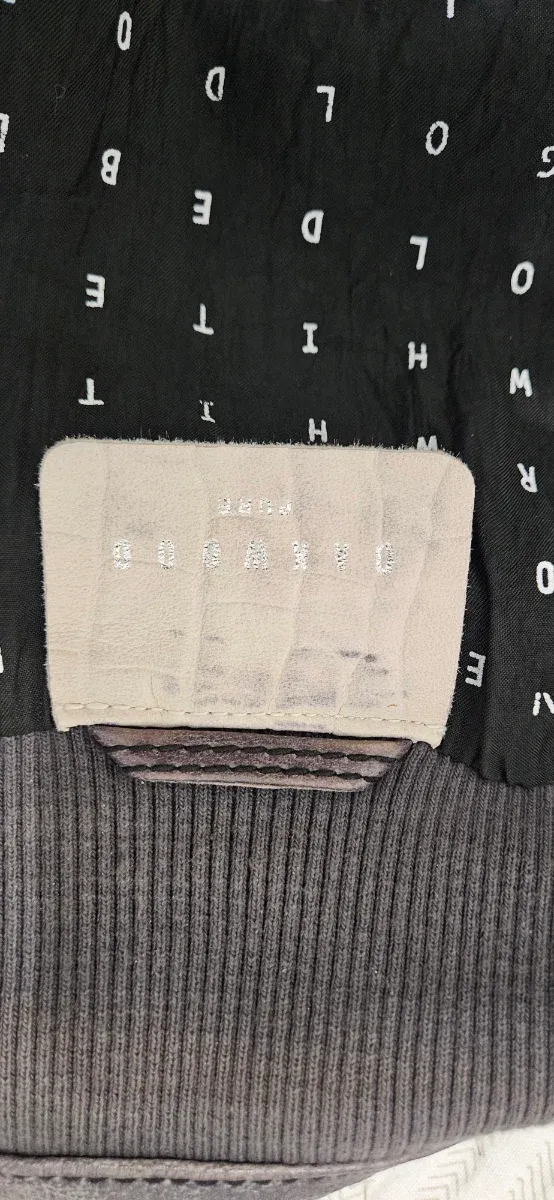 Cazadora de cuero gris