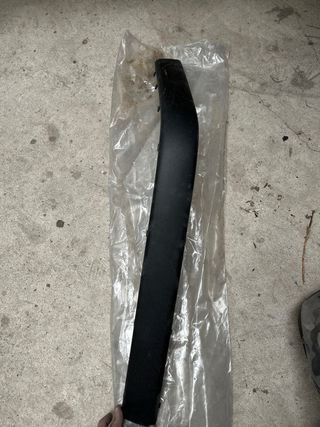 Moldura Paragolpes BMW E34 Delantera Izquierda