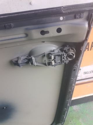 Puerta Delantera Derecha VW Golf V