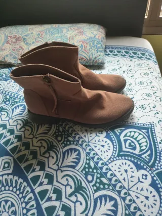 Botines serraje marrón