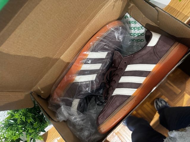Adidas x Sporty & Rich Handball Spezial Marrón